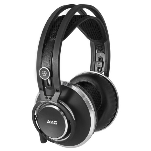 AKG K872