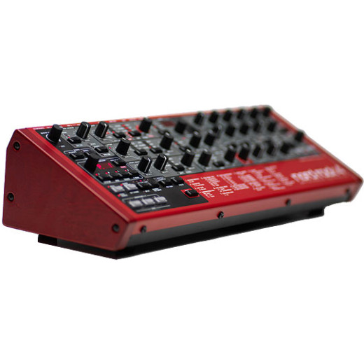 Аналоговые синтезаторы CLAVIA Nord Lead 4 Rack