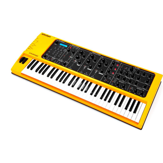 Аналоговые синтезаторы Studiologic Sledge 2.0
