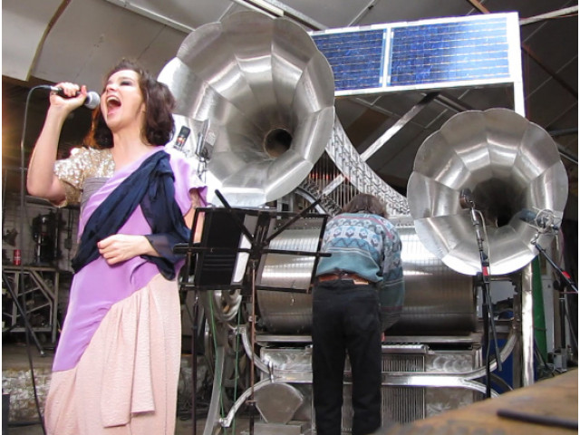 Необычные и странные музыкальные инструменты - Шарпсихорд (Sharpsichord)