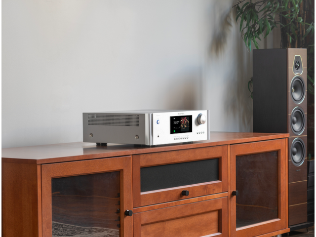 Новый усилитель Rotel ожидается в России до конца года