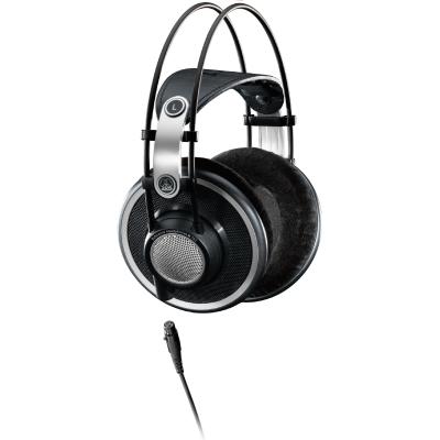 AKG K702