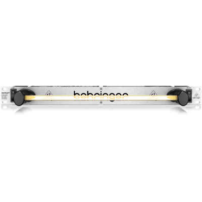 Behringer PL 2000 Powerlight (товар снят с производства)